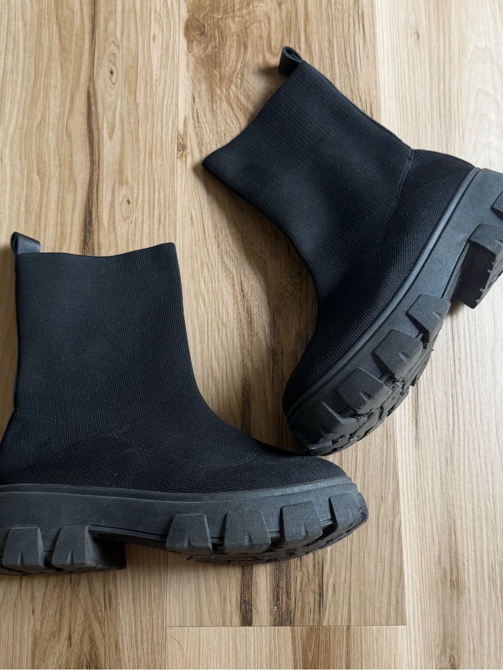 Chelsea Women's Black Boots
